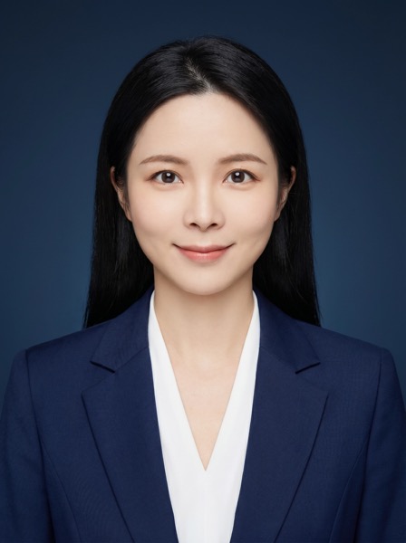 Bella，集团官网公开团队成员照片